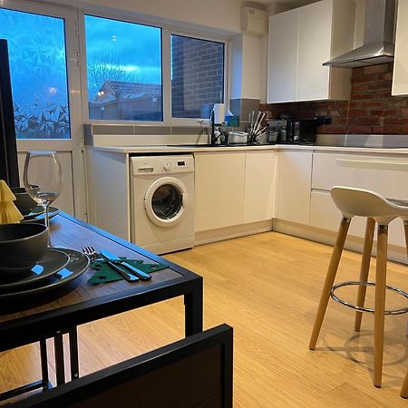 Hempshill Lane Holiday Home นอตติงแฮม ภายนอก รูปภาพ