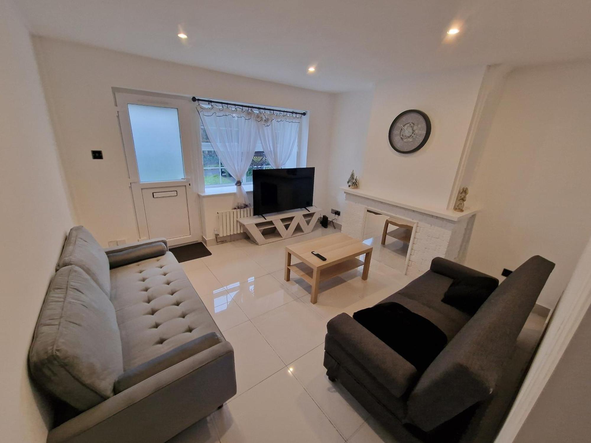 Hempshill Lane Holiday Home นอตติงแฮม ภายนอก รูปภาพ