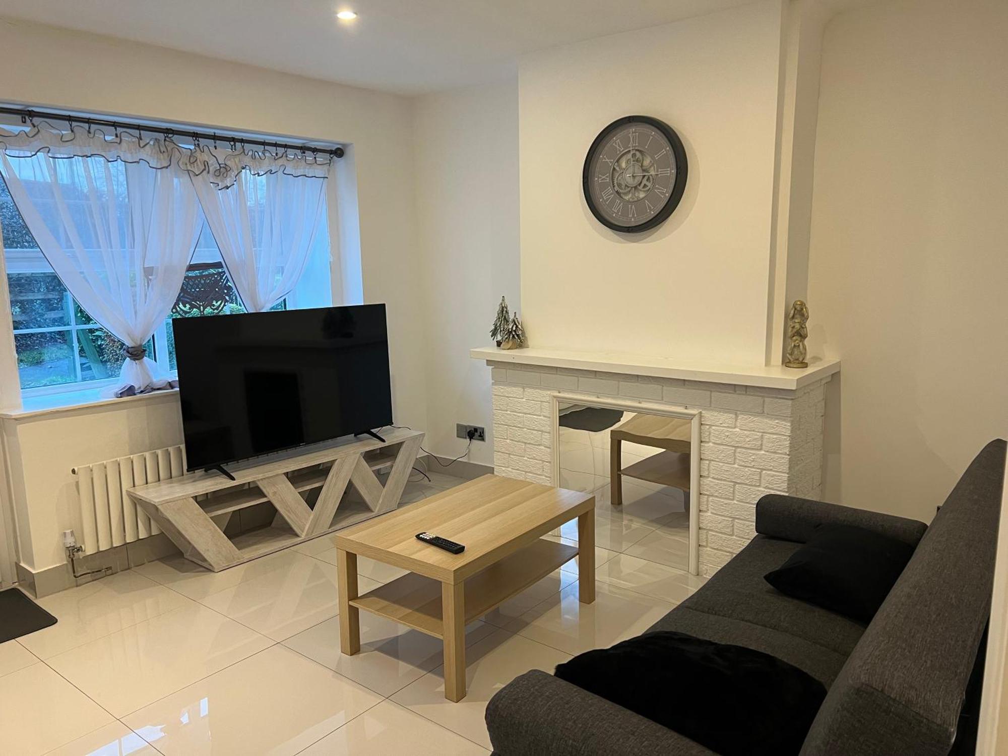 Hempshill Lane Holiday Home นอตติงแฮม ภายนอก รูปภาพ